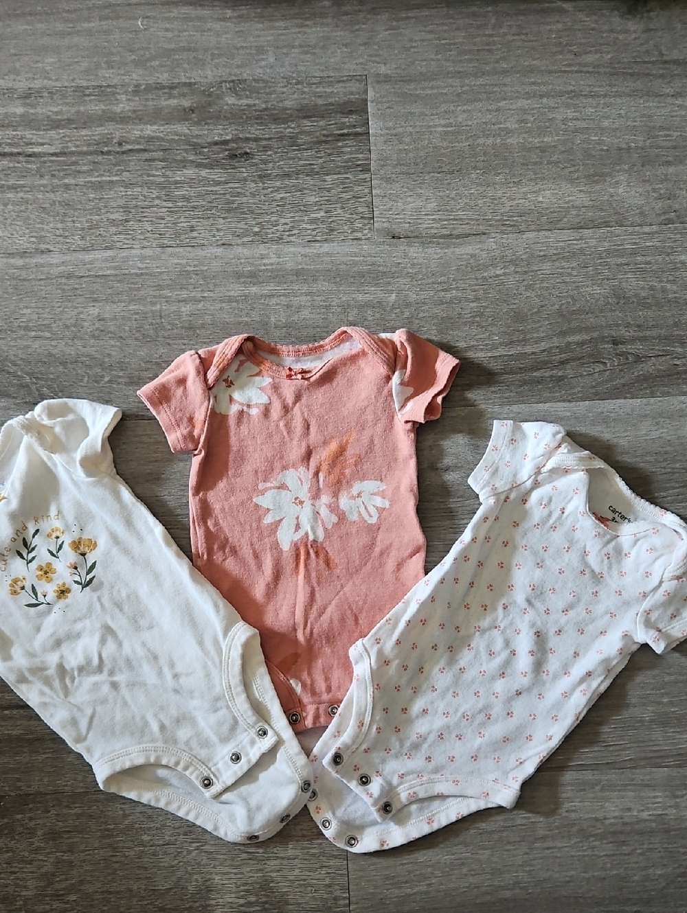 Carter's Peach Floral Short-Sleeve Baby Bodysuit 3months clothing lot of 3